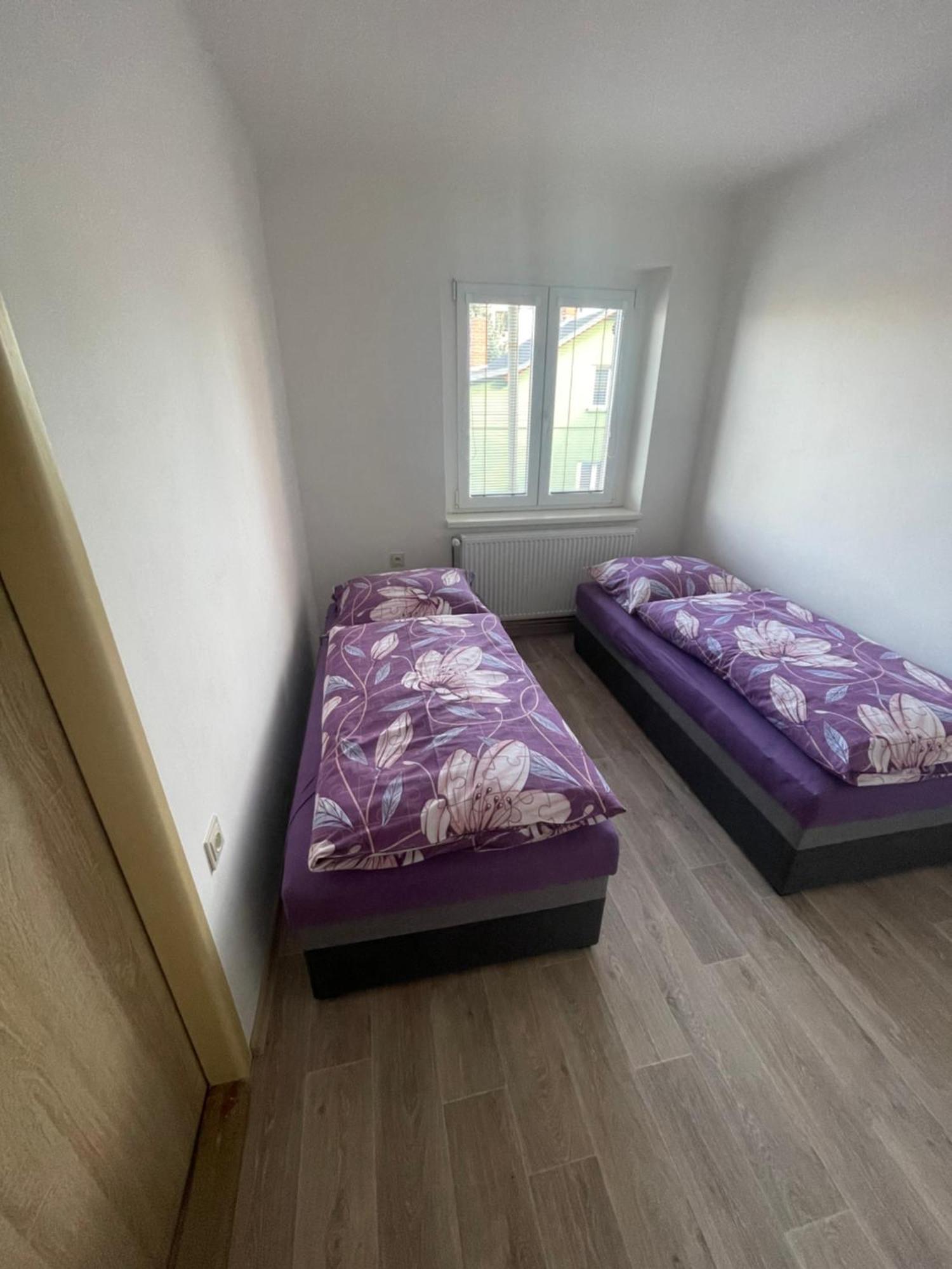 Apartmany Ferie 데친 외부 사진
