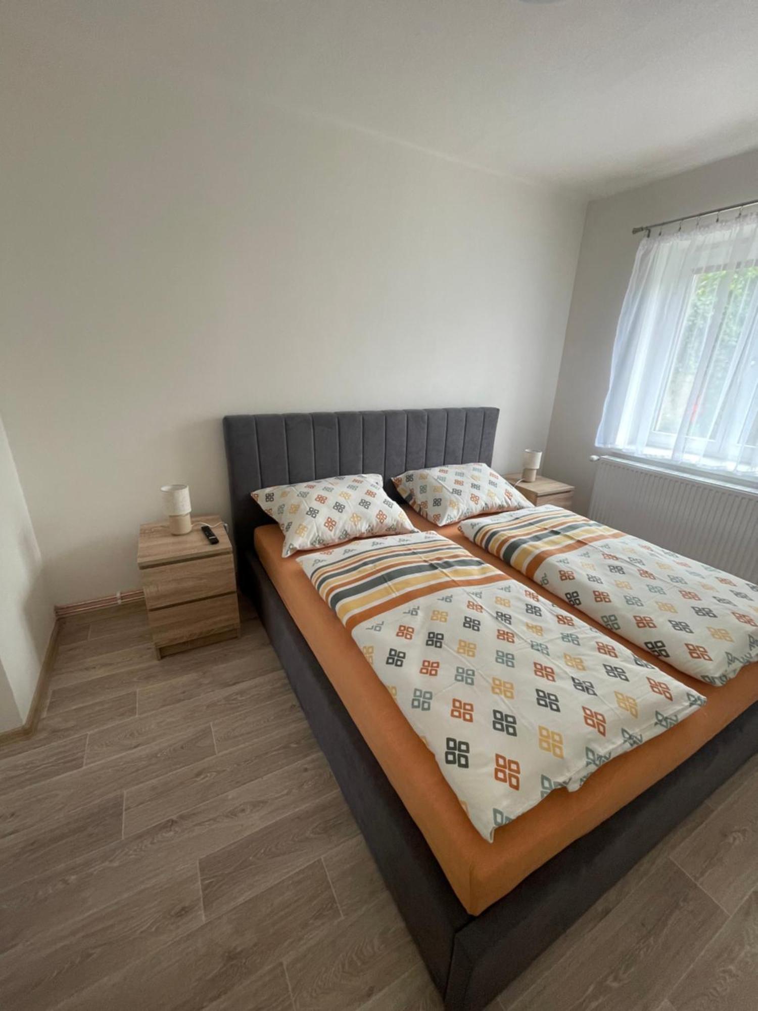 Apartmany Ferie 데친 외부 사진
