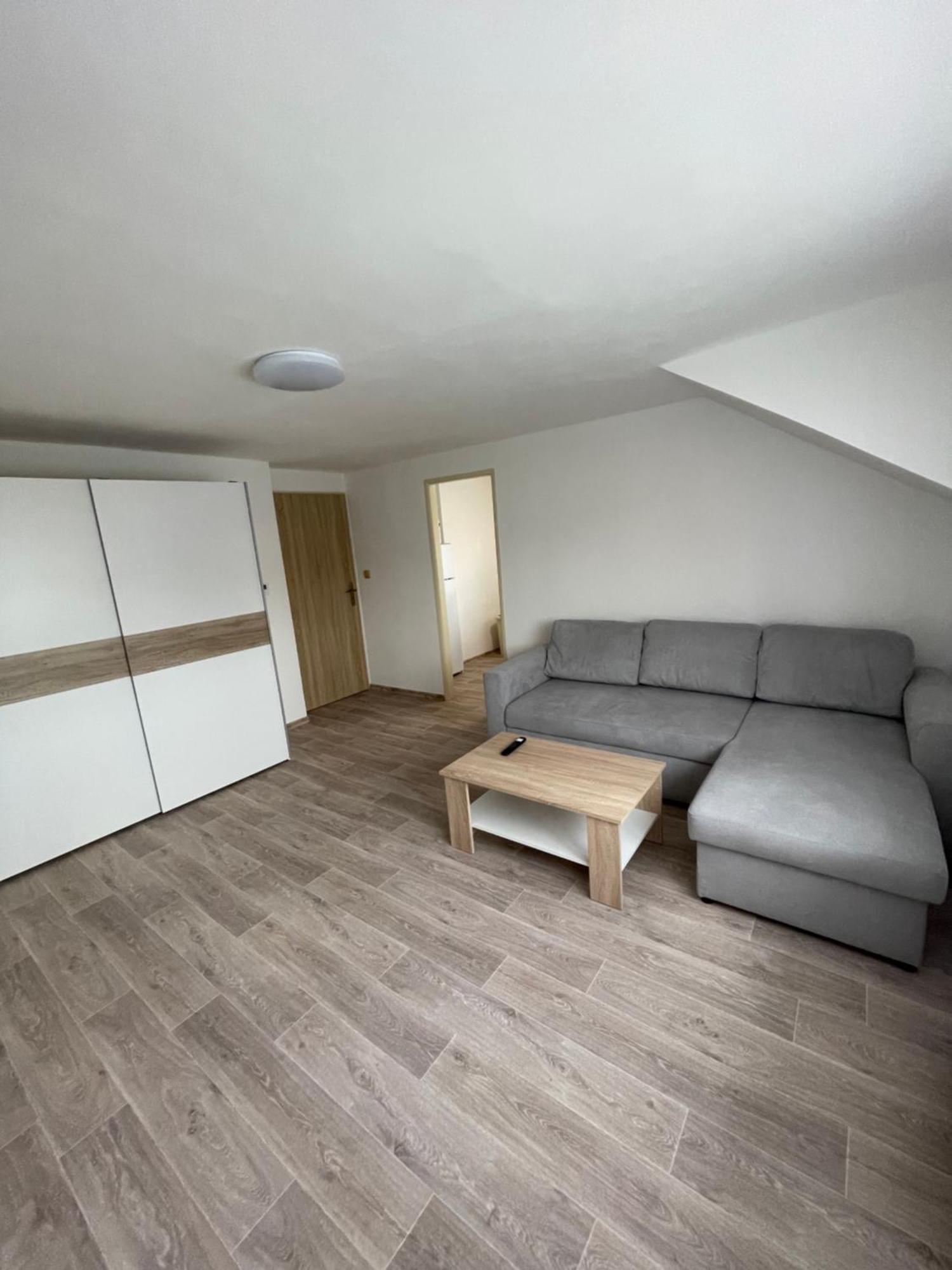 Apartmany Ferie 데친 외부 사진