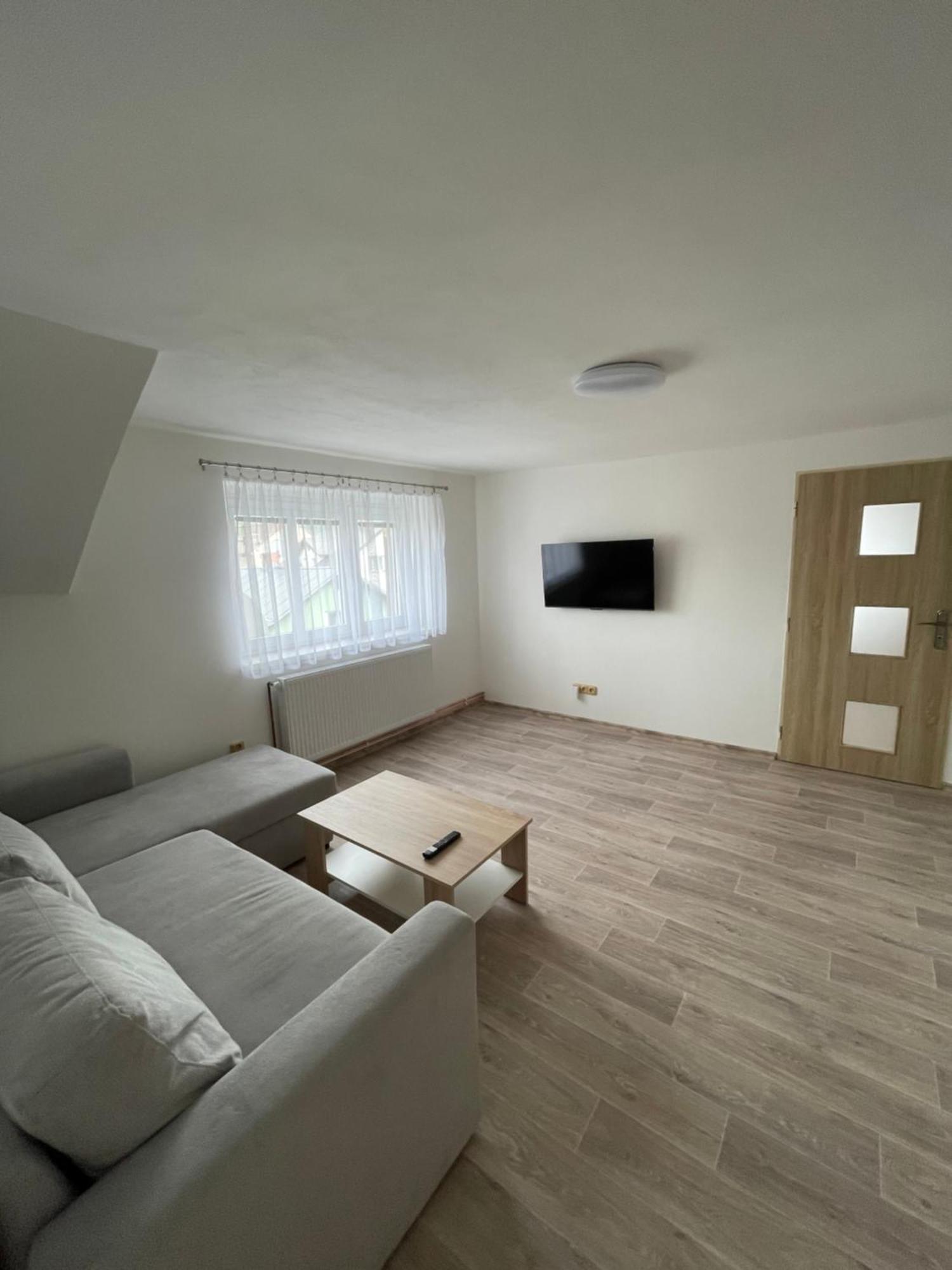 Apartmany Ferie 데친 외부 사진
